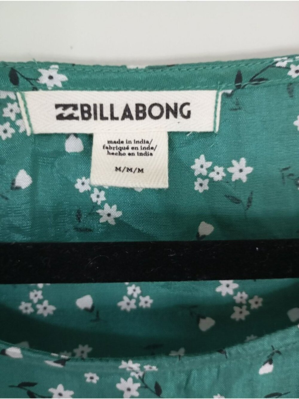 Billabong Green Floral Bell Sleeve Top Bohemia With Handkerchief Hem Size M - Picture 3 of 10